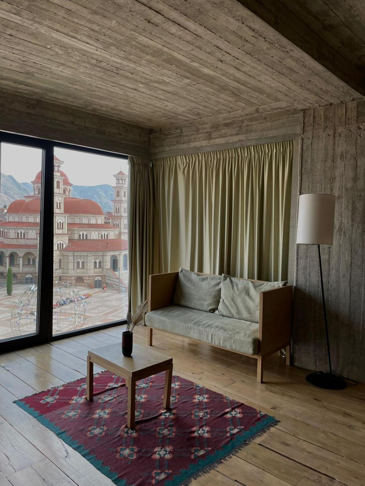 In Gallery Hotel & Spa คอร์เชอ ภายนอก รูปภาพ